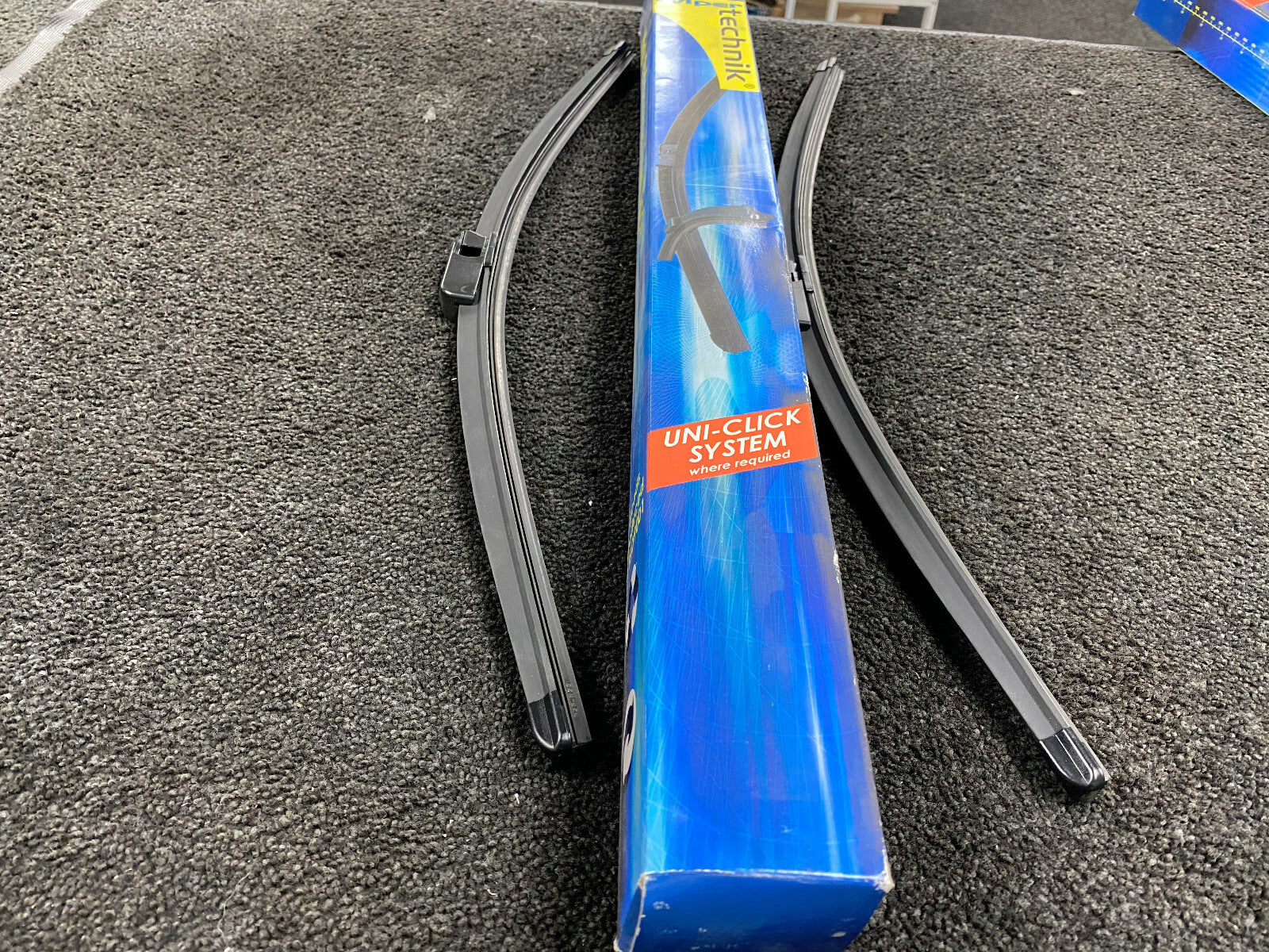 FRONT WIPER BLADE SET FITS MERCEDES SLK 55 AMG CONVERTIBLE R170 R172