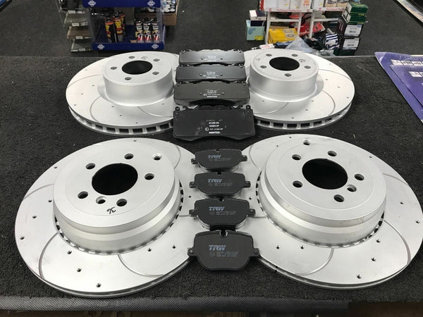 FOR LAND ROVER DISCOVERY MK5 FRONT REAR BRAKE DISCS DRILLED GROOVED PADS 