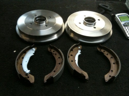 PEUGEOT 206 2.0HDI BRAKE DRUMS & BRAKE SHOES +ABS 203m