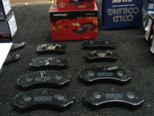 FOR SHOGUN PAJERO DID 3.5 V6 FRONT REAR BRAKE PADS MINTEX