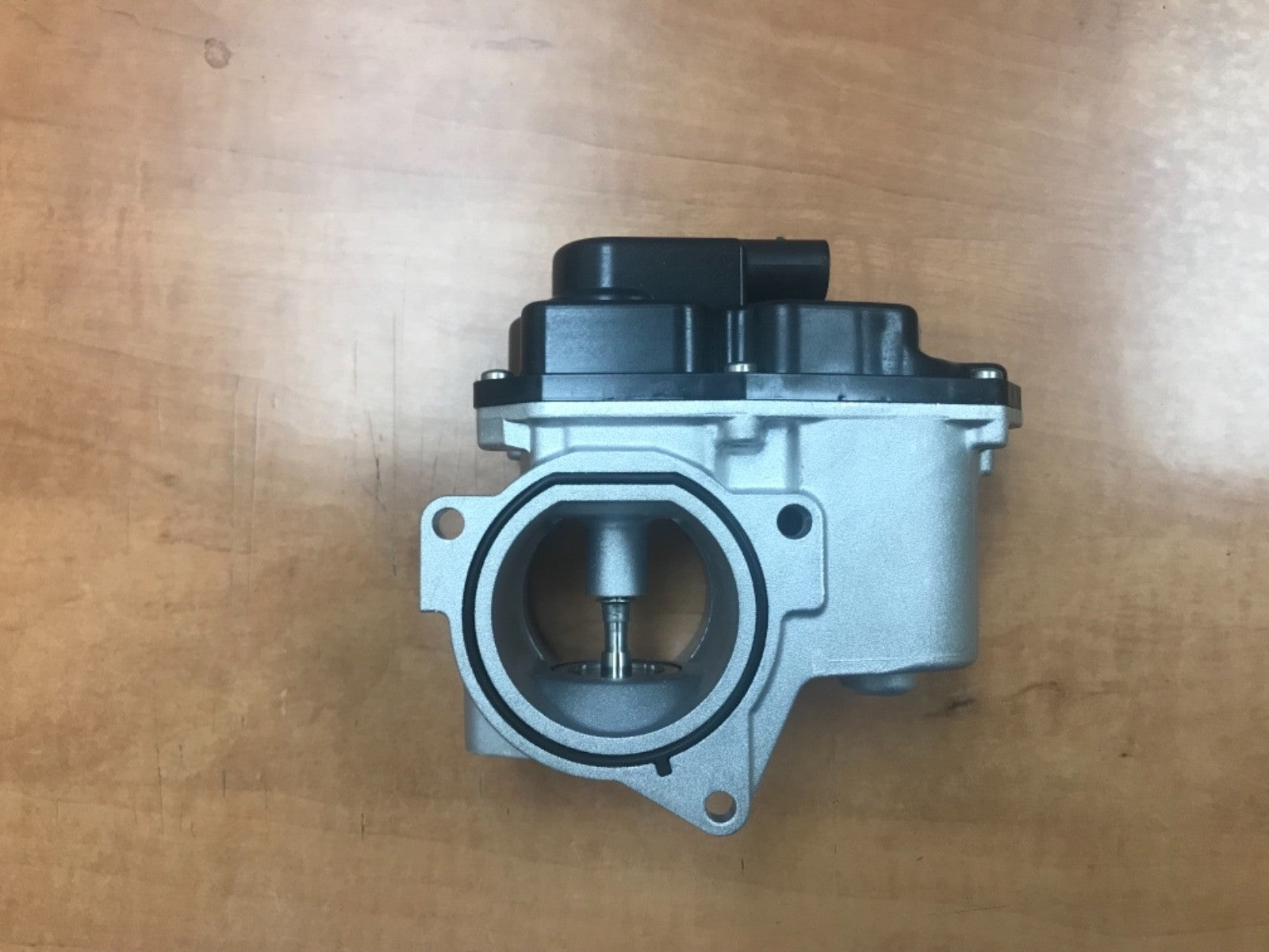 EGR VALVE FOR VW BEETLE EOS GOLF MK5 MK6 GOLF PLUS JETTA MK3 2.0 TDI 03L131501E