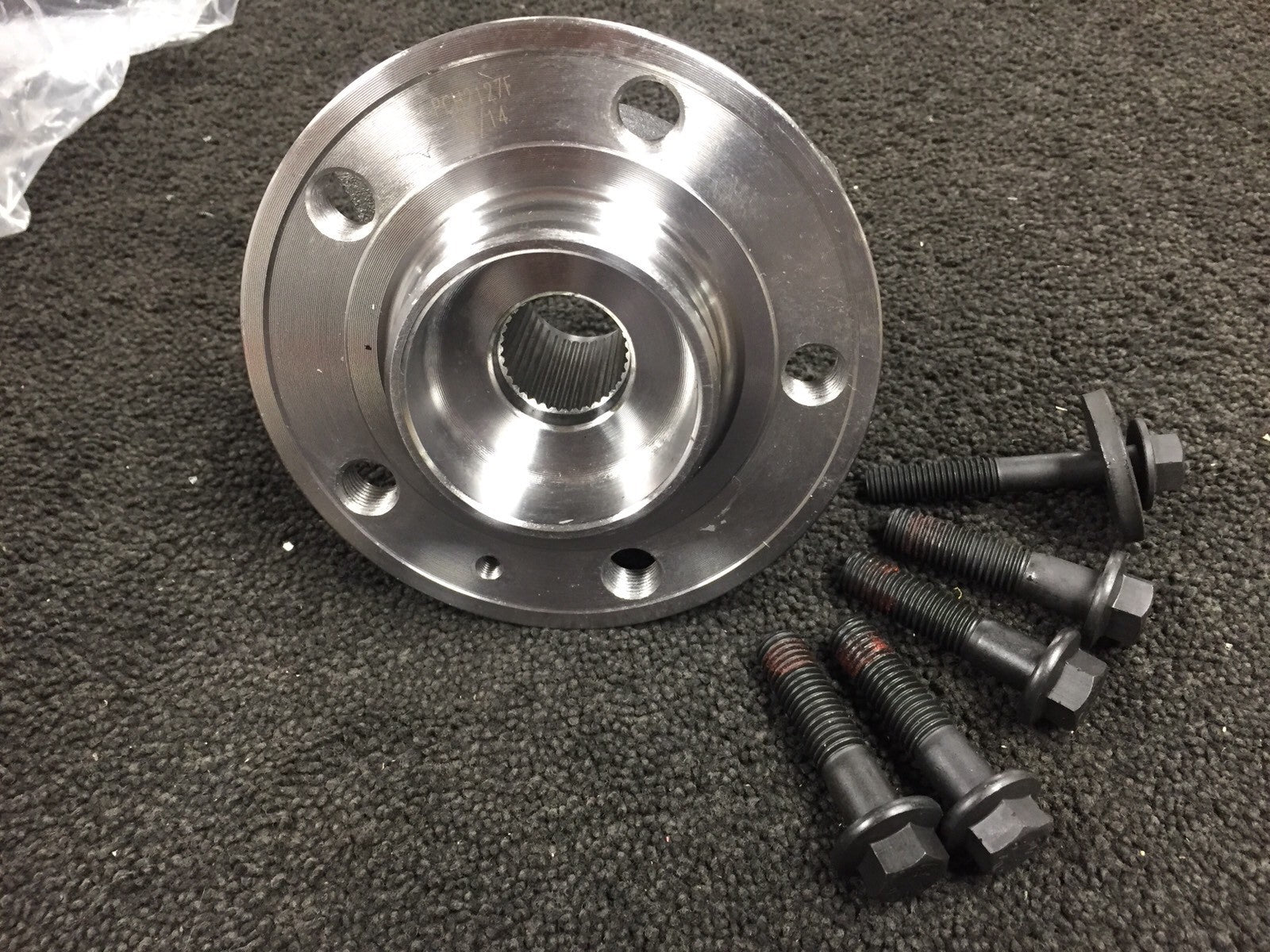 FOR VOLVO XC90 2.5,T6,V8,D5,3.2 AWD 02-10 36 SPLINE FRONT WHEEL BEARING