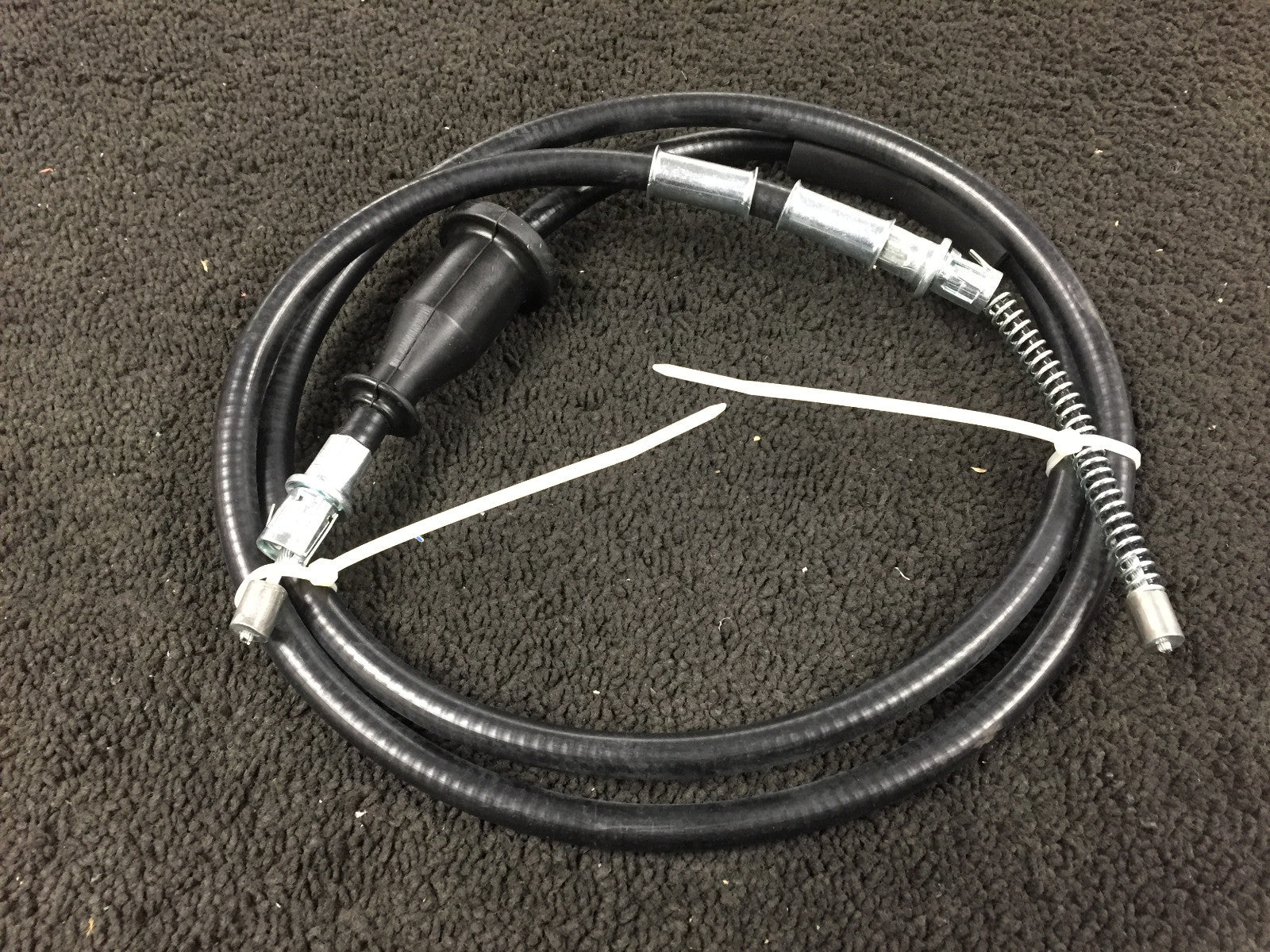 REAR NS  LH HANDBRAKE CABLE FOR PT CRUISER 2.4 2.2CRDi WITH REAR DISC BRAKE