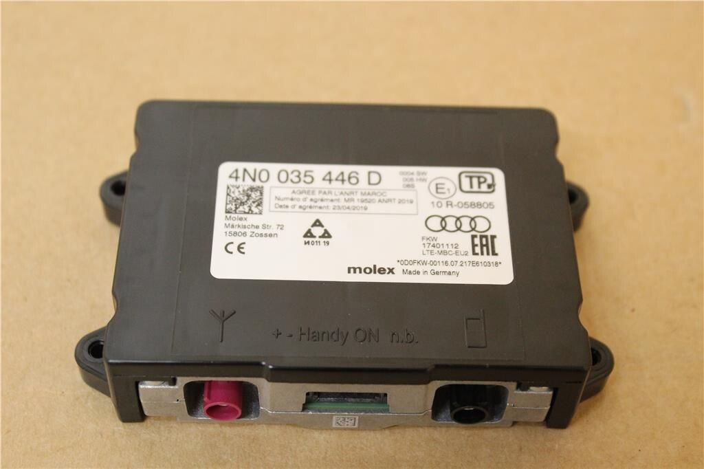 AUDI A3 RS3 2017-21 AREAL BOOSTER 2 WAY MOBILE SIGNAL BOOSTER 4N0035446D GENUINE