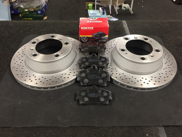 CARRERA 4 S TARGE FRONT BRAKE DISC CROSS DRILLED & MINTEX PADS NEW