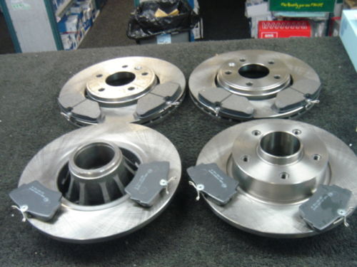 FOR NISSAN PRIMASTAR BRAKE DISCS AND PADS FRONT &REAR NEW