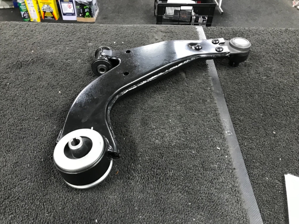 FORD MONDEO MK3 3.0 ST 220 LOWER WISHBONE ARM BALL JOINT WISHBONE BUSH LH OR RH