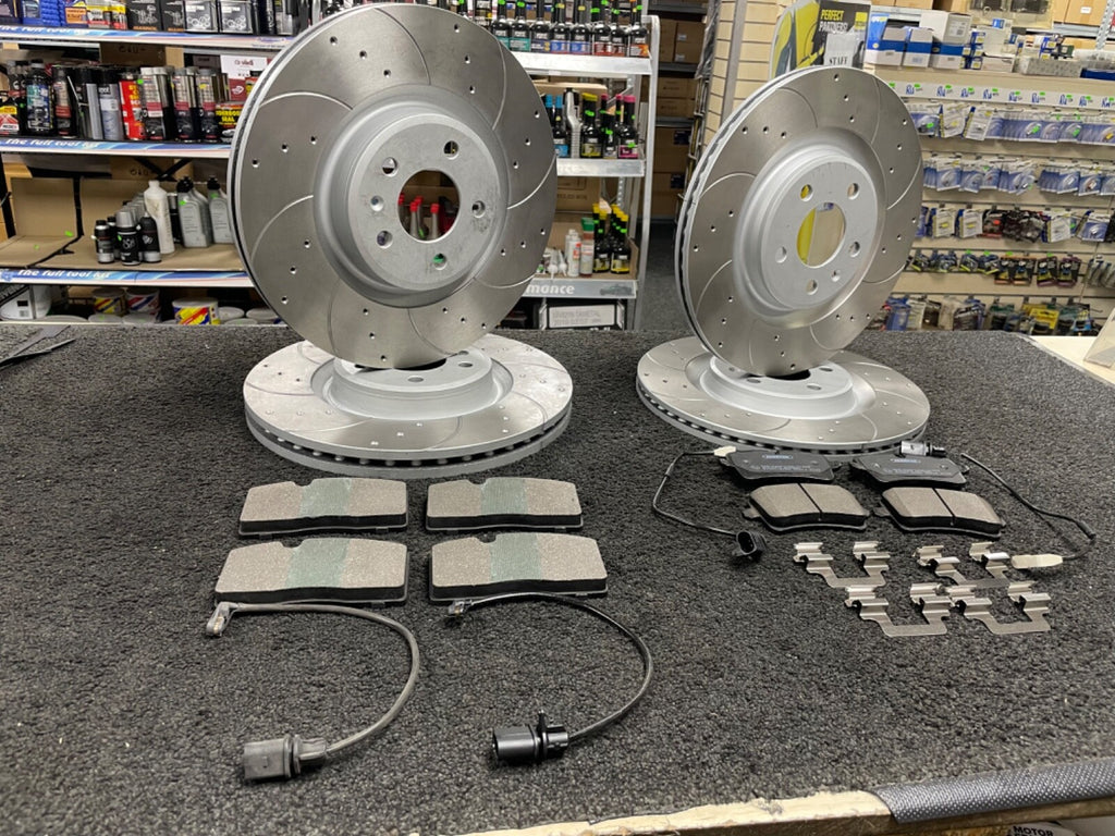 FOR PORSCHE MACAN 2.0 95B FRONT REAR DRILLED GROOVED BRAKE DISCS & PADS