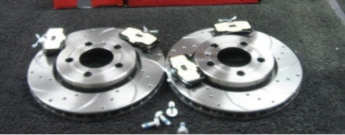 AUDI TT 1.8T QUATTRO 225 BRAKE DISCS REAR  DRILLED GROOVED MINTEX BRAKE PADS 