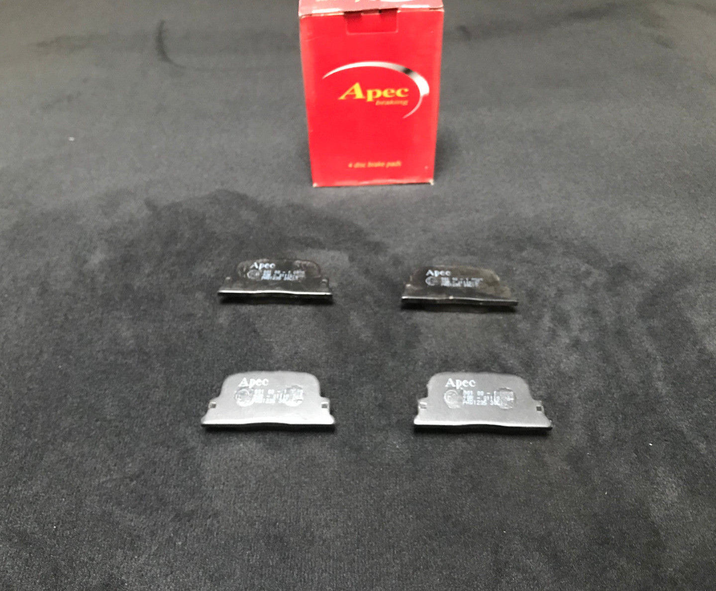 FOR TOYOTA PRIUS 1.5 VVTI CAMRY 2.2 3.0 NEW GENUINE APEC REAR BRAKE PAD SET