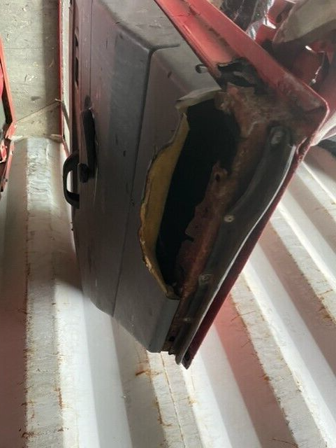 SECOND ROW NS LH DOOR LAND ROVER DEFENDER 90 110 TDI TD5