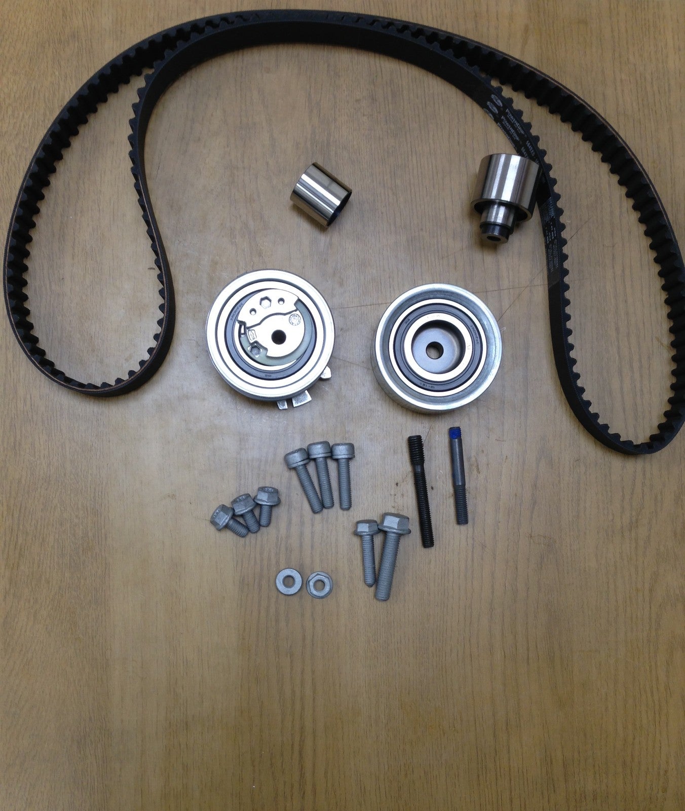 SKODA OCTAVIA 1.6 DIESEL TDI  TIMING CAM BELT KIT ENGINE CODE CAYC O.E TYPE
