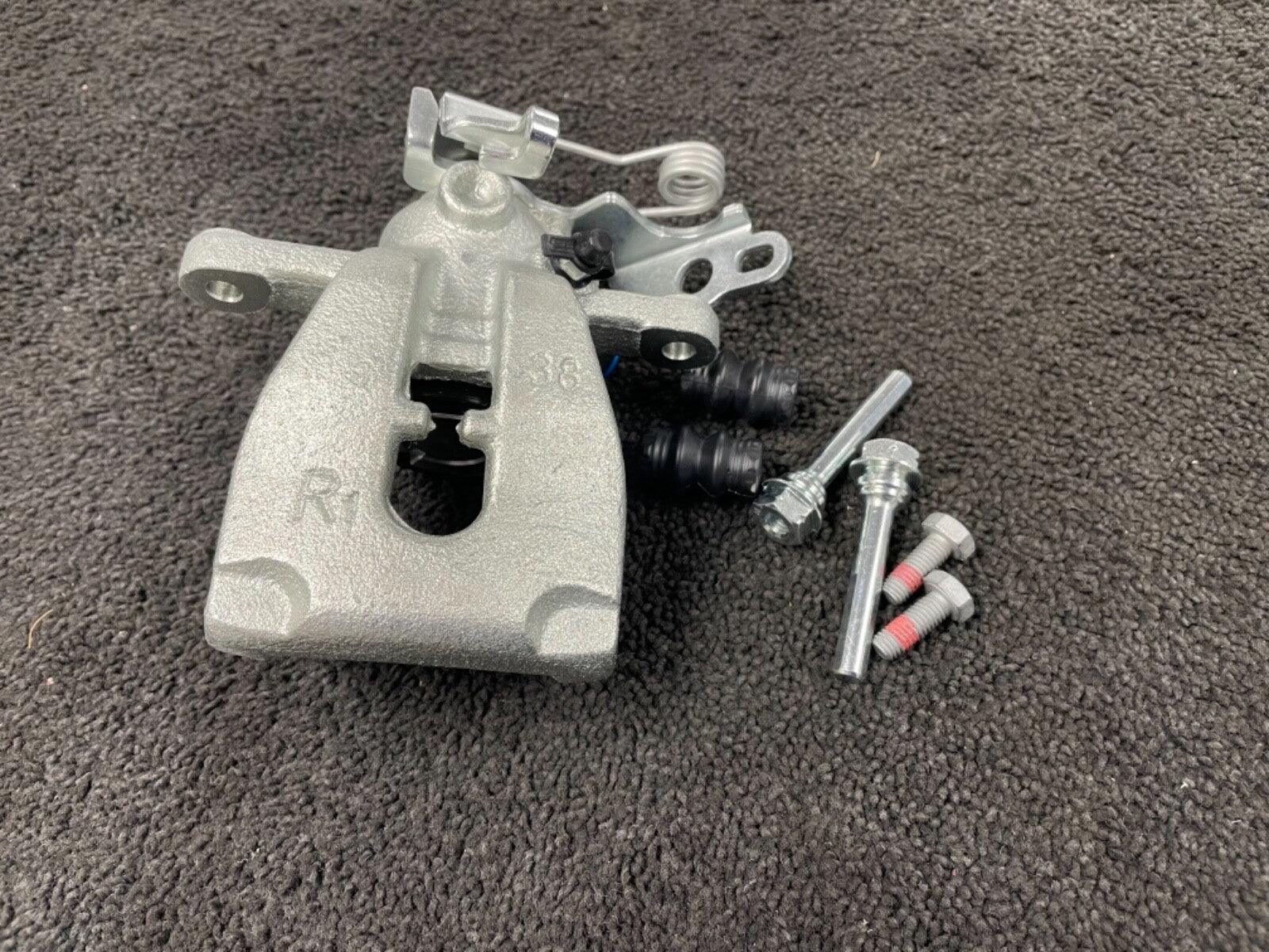 REAR BRAKE CALIPER RH+ SLIDER FORD MONDEO MK4 GALAXY MK3 FORD S-MAX TDCI