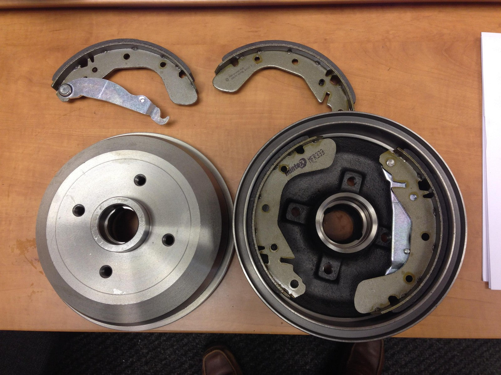 VAUXHALL Combo REAR BRAKE DRUMS  BRAKE SHOES   REAR SET 