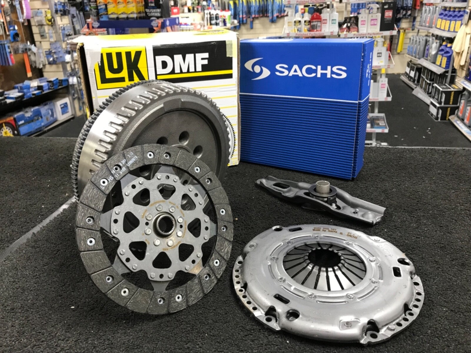 FOR MITSUBISHI COLT MIRAGE 1.3 1.5 SMART FORFOUR 1.3 1.5 CLUTCH KIT & FLYWHEEL