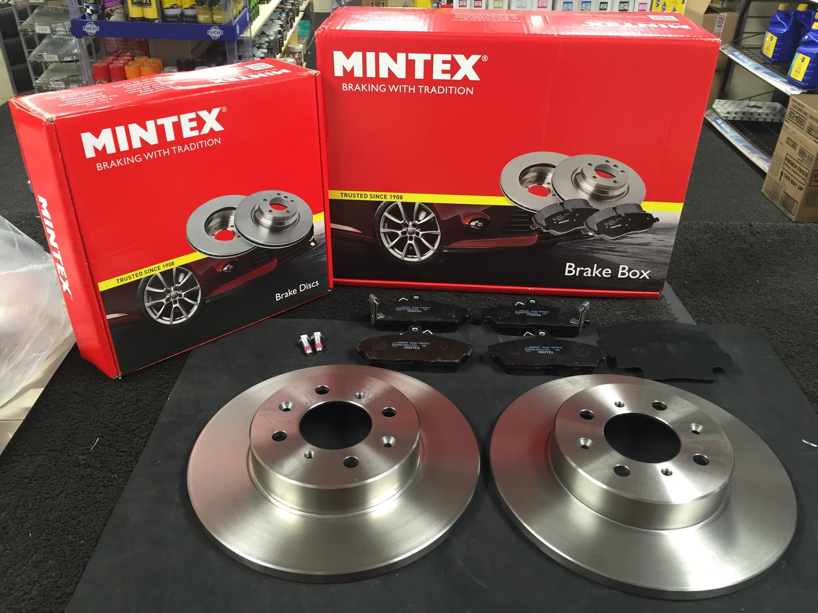 ROVER 25 FRONT BRAKE DISC BRAKE PADS SOLID BRAKE DISC 