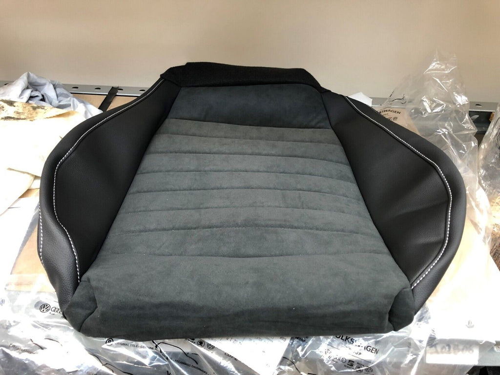 FRONT PASSENGER  SEAT BASE COVER FOR ARONA 2018ON  6F9881405JTNB  GENUINE NEW