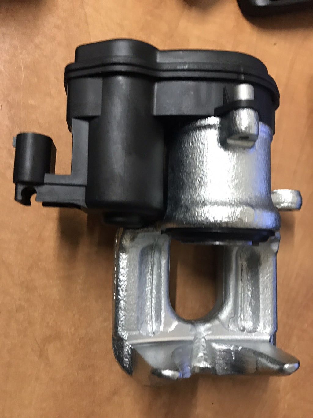 GENUINE REAR LH NS ELECTRIC BRAKE CALIPER BMW 5 F10 F11 518d 520d 525d 530d 530