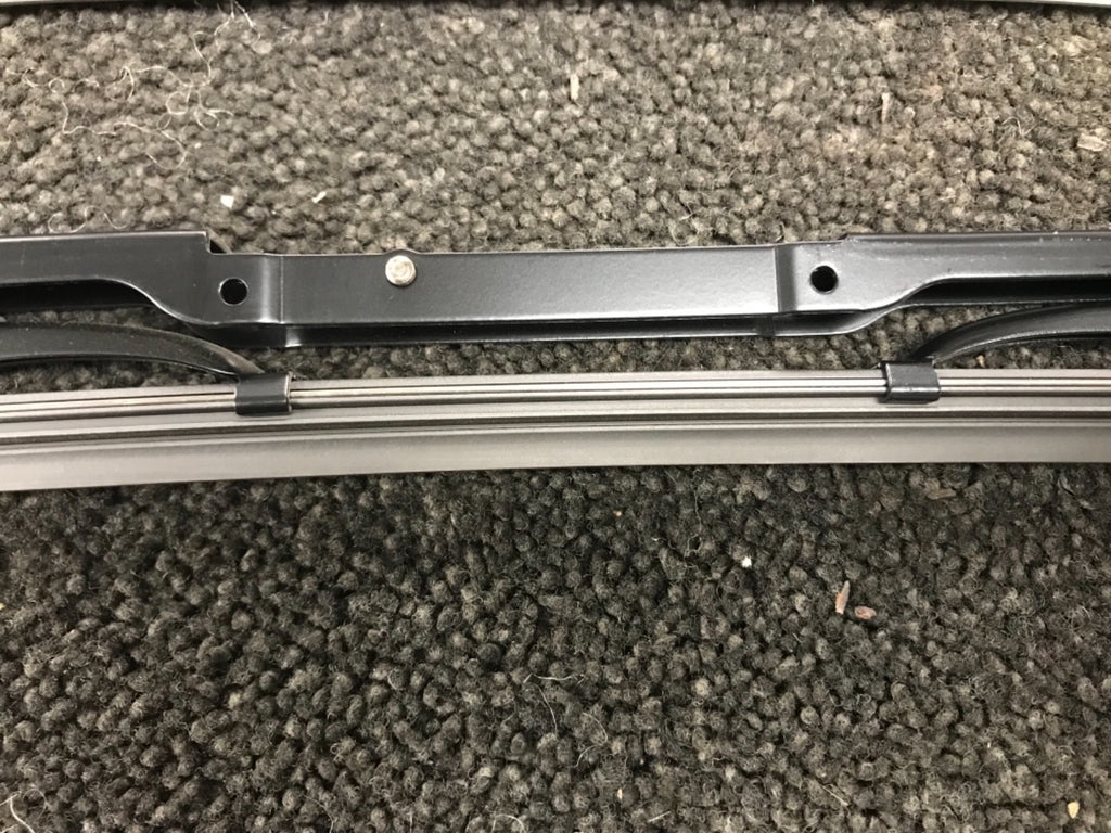LANDROVER DISCOVERY TD5 1998> WIPER BLADES FRONT PAIR