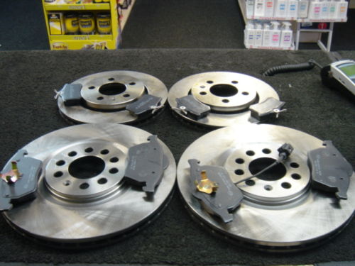 GOLF GTTDI 4MOTION 130 150 BRAKE DISC & PADS FRONT REAR