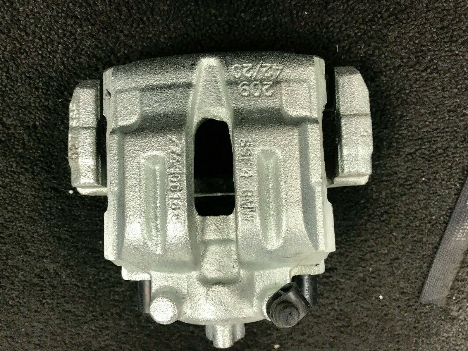 COMPLETE BRAKE CALIPER REAR RH GENUINE FOR BMW E90 E91 E92 318i 320d 320i 325i