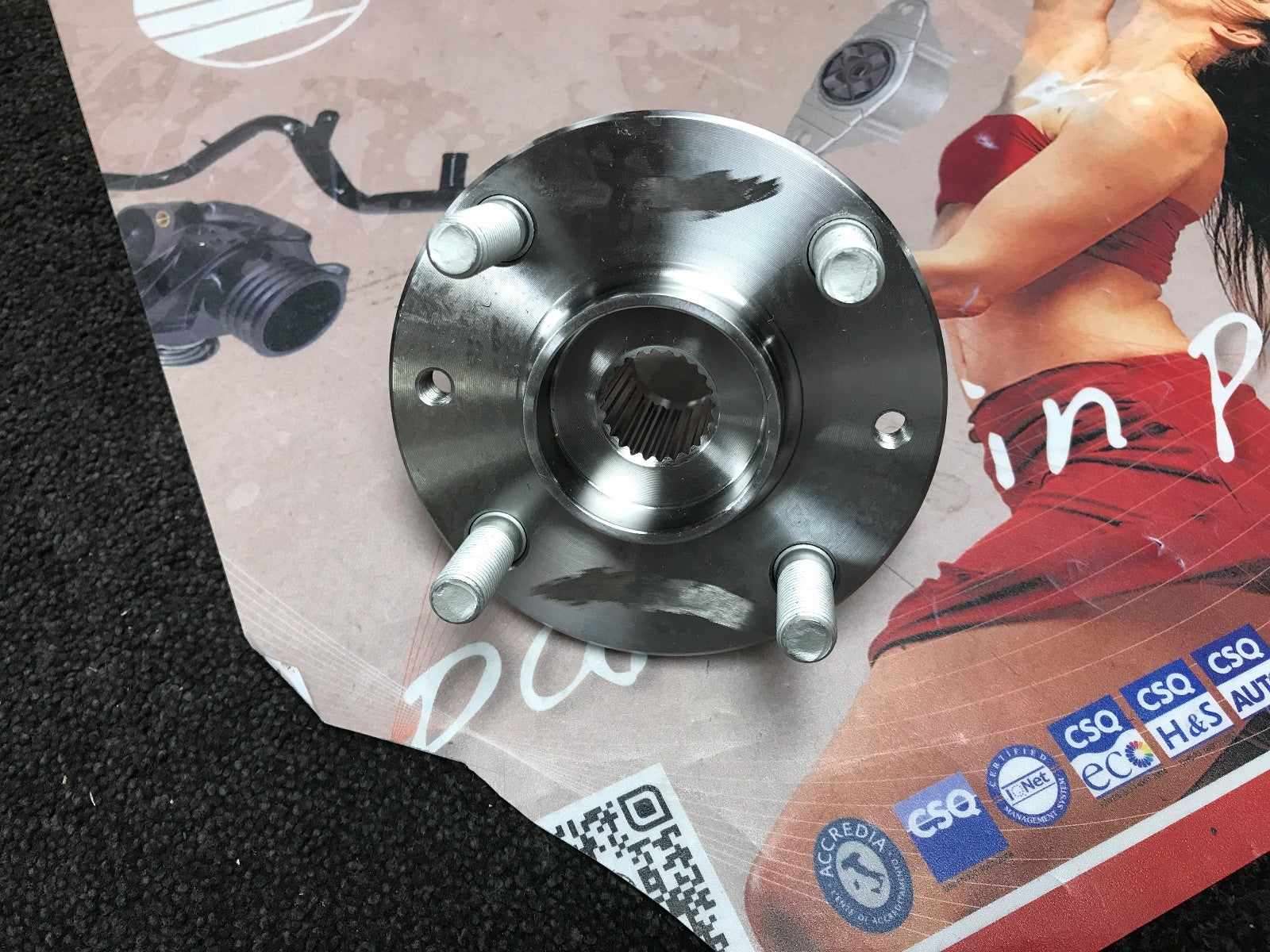 FOR KIA RIO 2000-2005 FRONT WHEEL HUB LEFT OR RIGHT HAND SIDE 