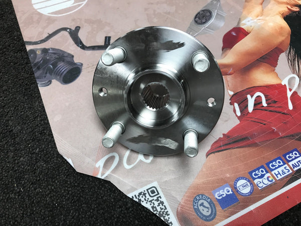 FOR KIA RIO 2000-2005 FRONT WHEEL HUB LEFT OR RIGHT HAND SIDE 