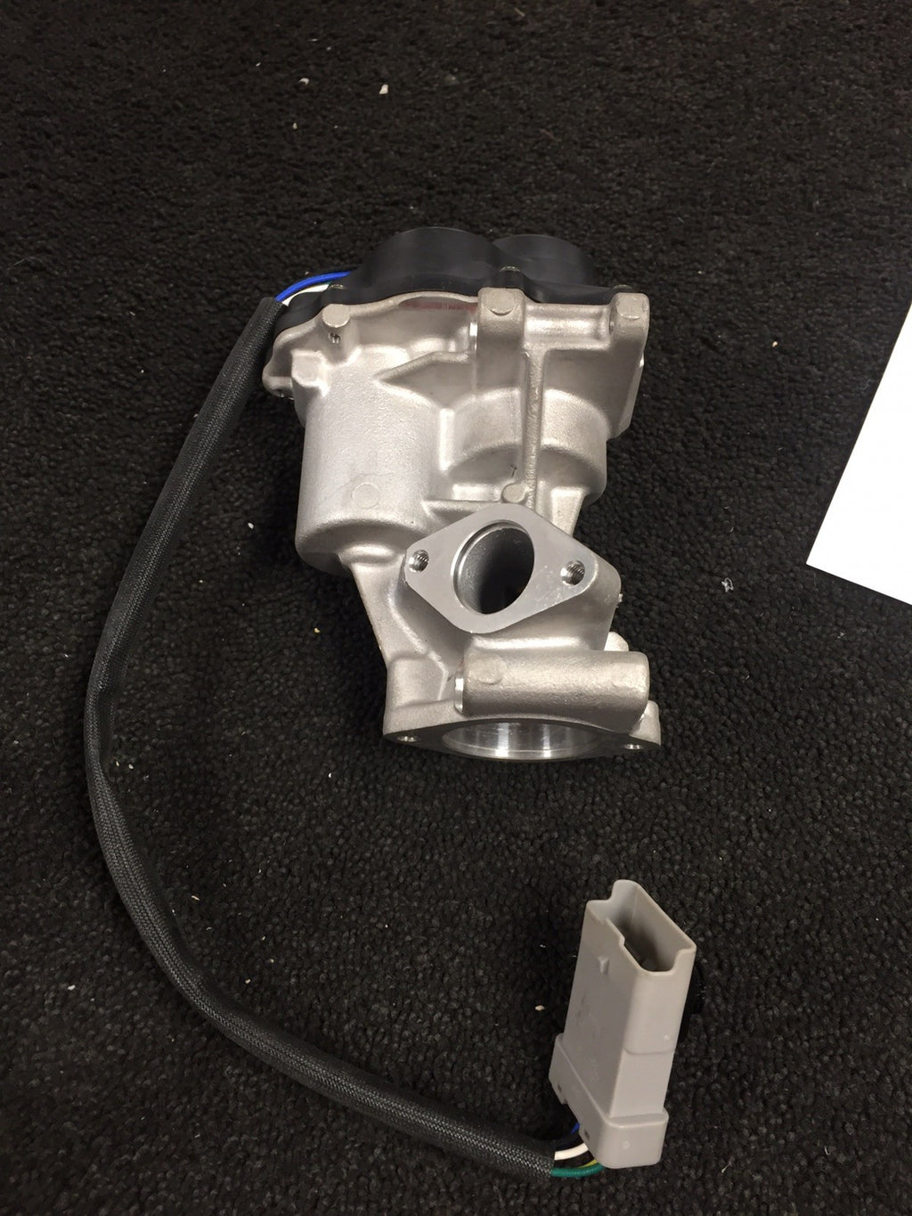 FOR RANGE ROVER VOGUE RANGE ROVER SPORT TDV8  EGR VALVE NEW RH SIDE 