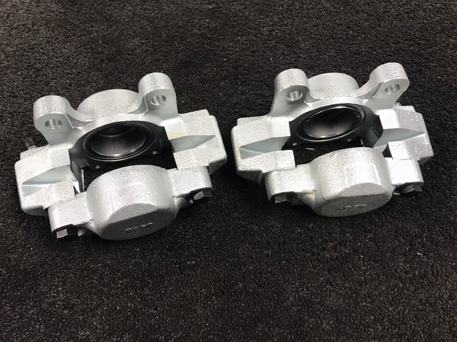 FOR MGB MGB-GT 1962-1980 2 FRONT BRAKE CALIPERS LH RH NEW  (27H4650, 27H4651)