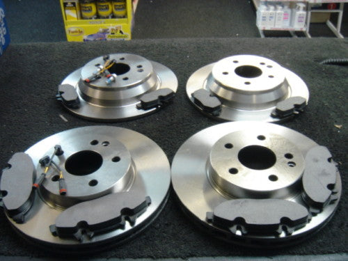 FOR MERCEDES VITO W639 2004 ON MINTEX FRONT  REAR BRAKE DISCS PADS  & SENSORS