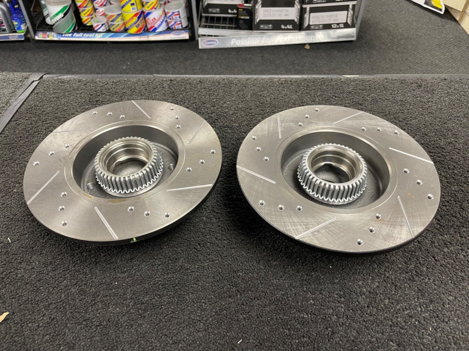 FIT FOR VW GOLF MK3 Corrado Passat JETTA REAR DRILLED GROOVED BRAKE DISCS 4 STUD
