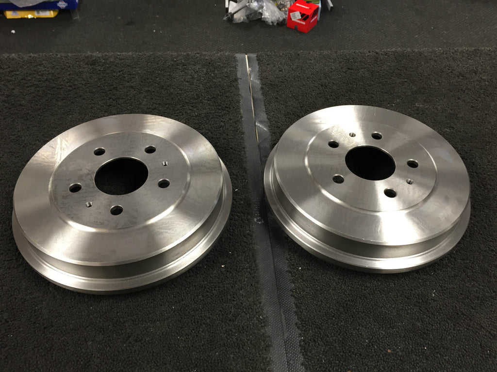 2  BRAND NEW  REAR BRAKE DRUMS FOR FORD FOCUS MK2 1.4 1.6 1.8TD TDCi 2005-11