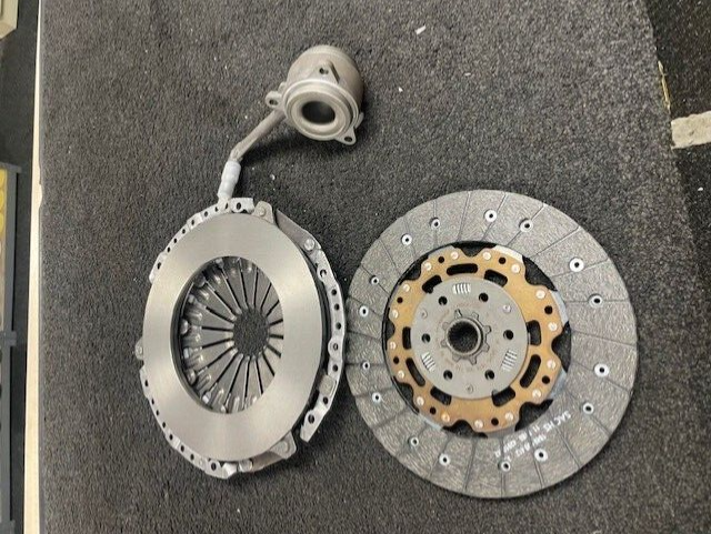 3PCE SACHS CLUTCH KIT VW JETTA GOLF MK5 MK6 EOS SCIROCCO 2.0 TSI TFSi TDI