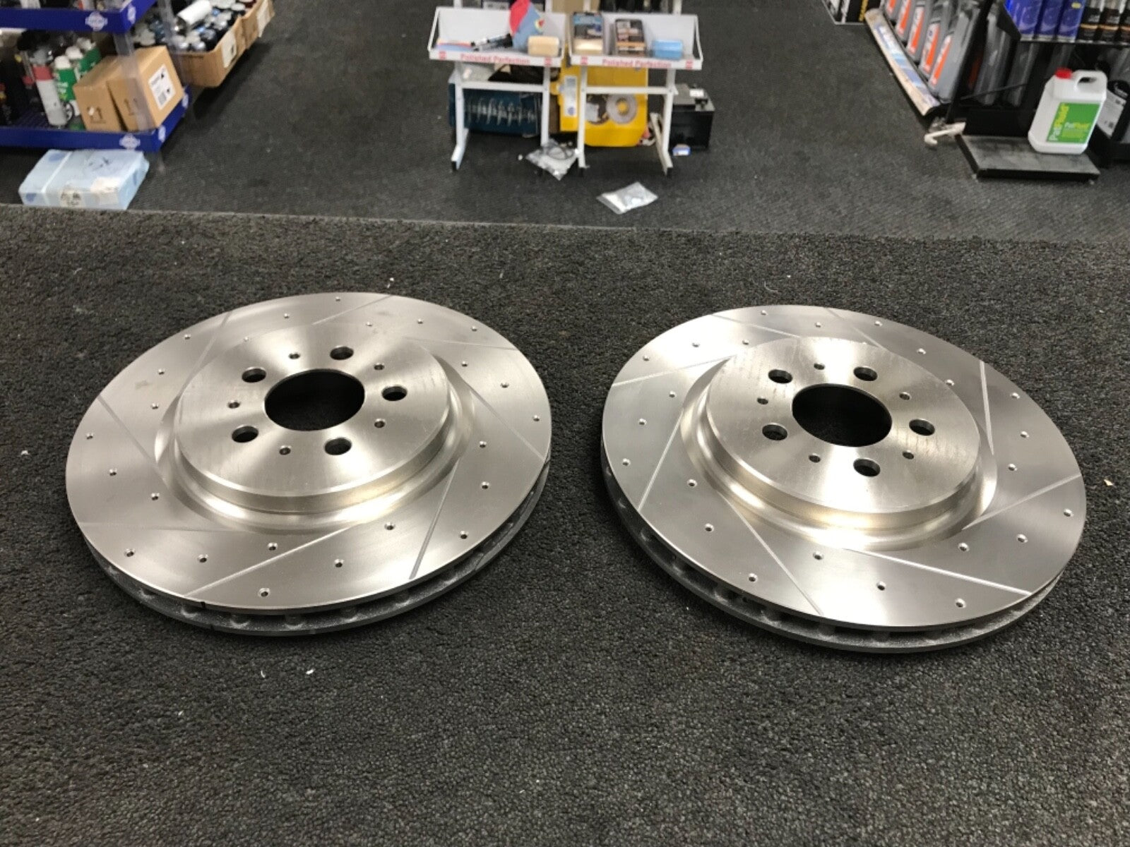 VOLVO S60 S60R V70 V70R 2.5 TURBO DRILLED GROOVED REAR BRAKE DISC 330mm VENTED