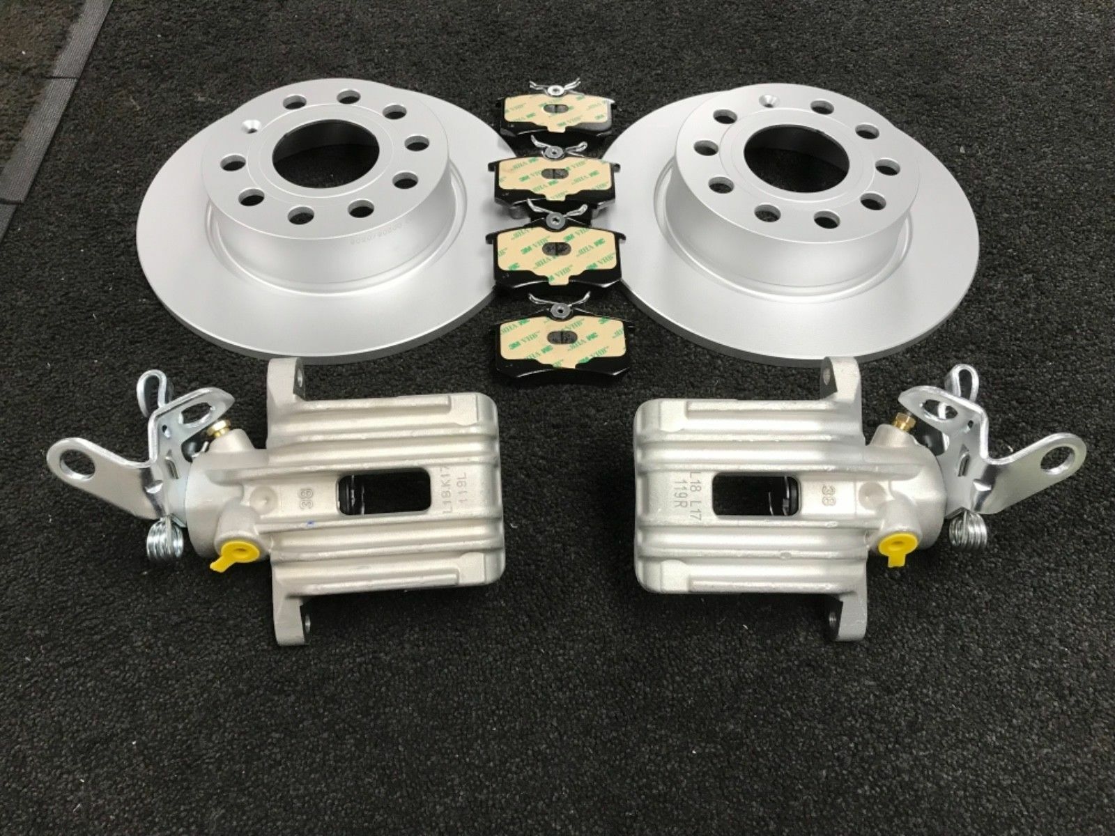 2 REAR BRAKE CALIPER BRAKE DISC PADS VW GOLF MK5 MK6  SCIROCCO TSi FSi 282MM