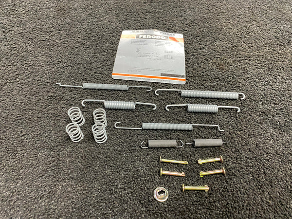 FOR AUDI 80 100 VOLKSWAGEN CADDY PASSAT LIMO BRAKE SHOE FITTING KIT 