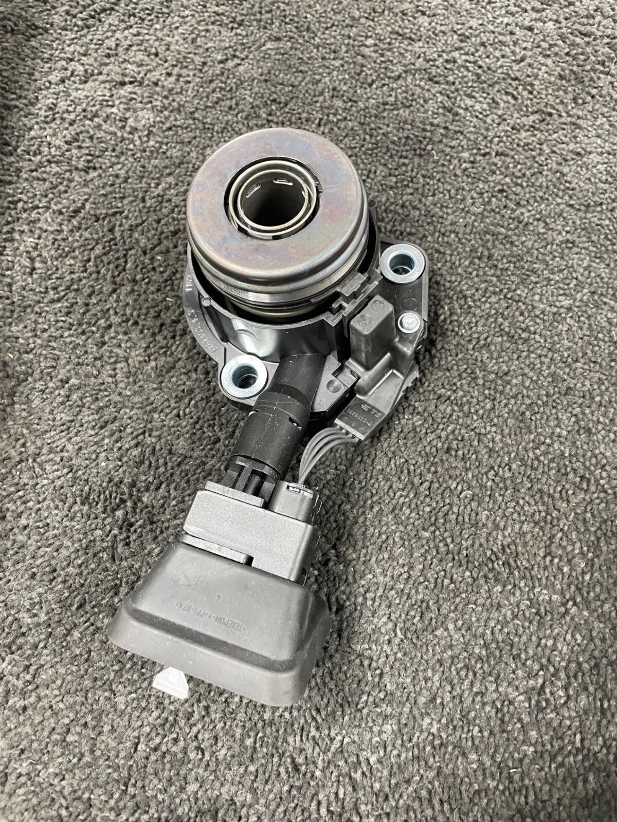 PEUGEOT 308 3008 C3 C4 GRAND PICASSO DS3 DS4 1.6 HDi CLUTCH CONCENTRIC CYLINDER