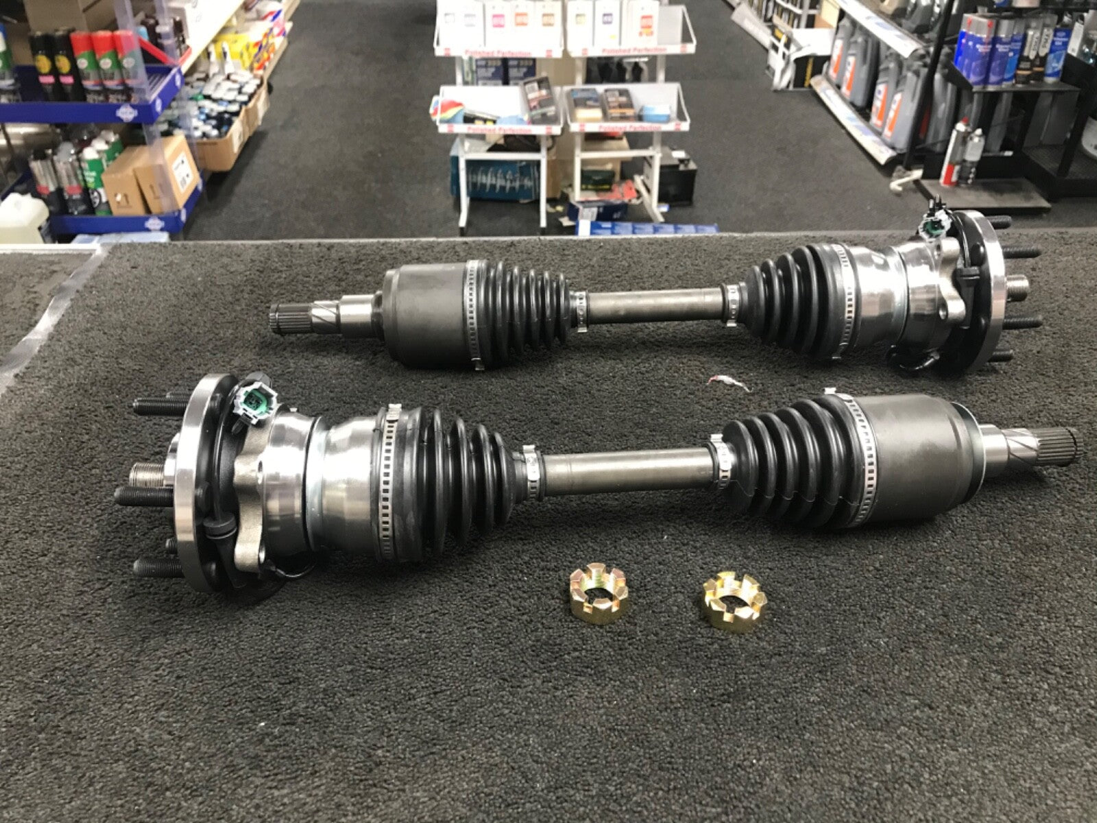 2 DRIVE SHAFTS 2 WHEEL BEARING HUB FOR NISSAN NAVARA D40 Pathfinder 2.5DCi 