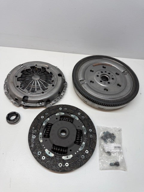 CITROEN PEUGEOT 1.6DCi 1.5DCi DUALMASS FLYWHEEL CLUTCH KIT 9801995380  3549753