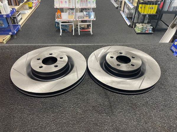 FOR CHRYSLER 300C 6.1 SRT8 FRONT GROOVED PERFORMANCE BRAKE DISCS PAIR 360mm