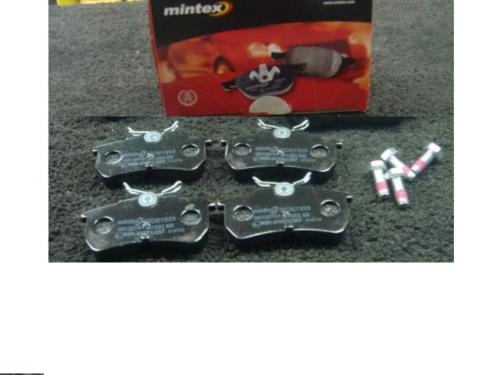 FOCUS 98-04  MINTEX REAR BRAKE PADS 