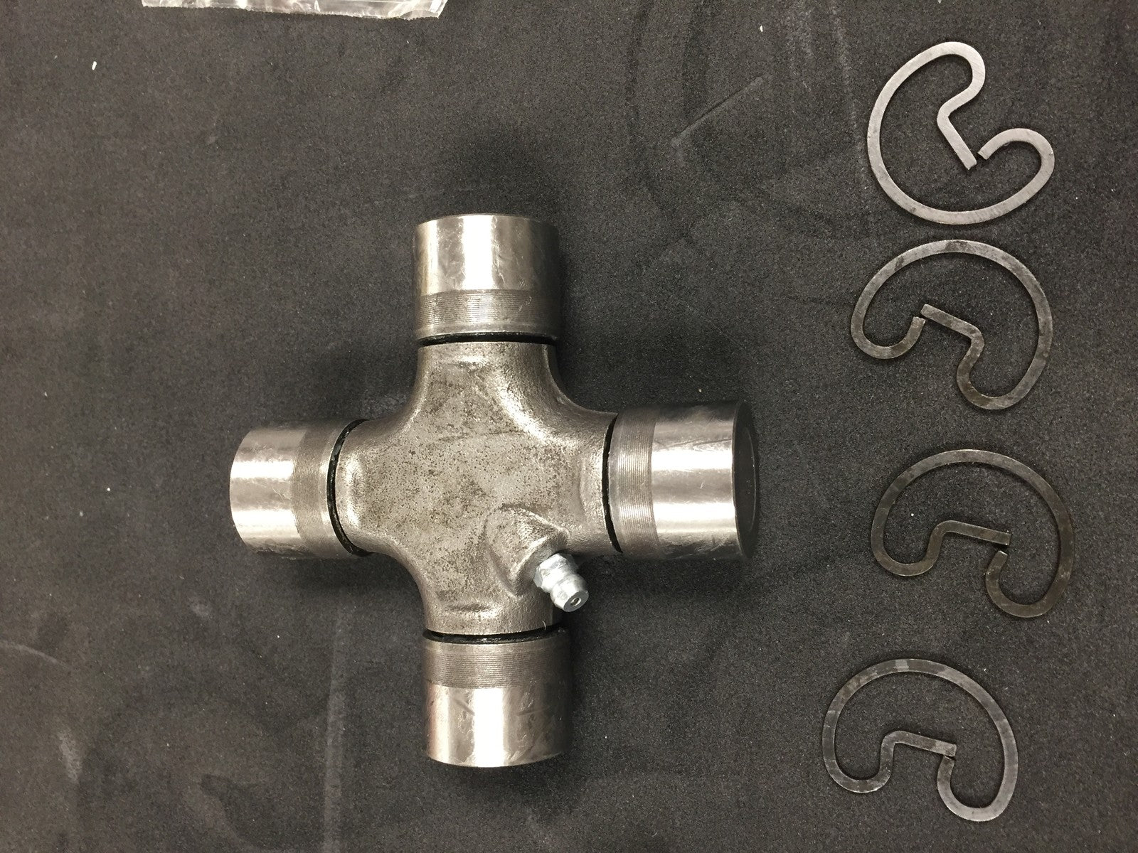 FOR NISSAN NAVARA 2.5DCi OUTLAW AVENTURA FRONT PROPSHAFT UJ UNIVERSAL JOINT UJ  