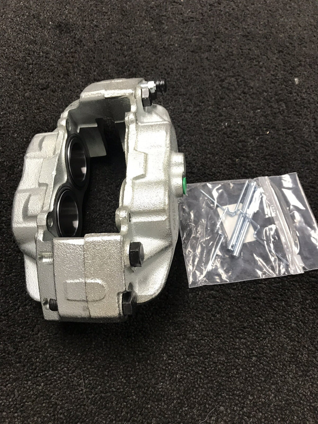 FRONT DRIVER RH OS BRAKE CALIPER FOR LDV CONVOY MODELS WITH SOLID DISC NO ABS