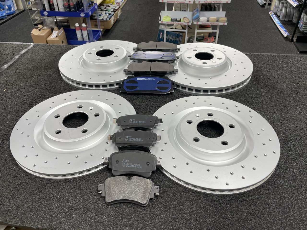AUDI S5 3.0 4.2 TFSi QUATTRO SLINE CROSS DRILLED BRAKE DISC FRONT REAR BRAKE PAD