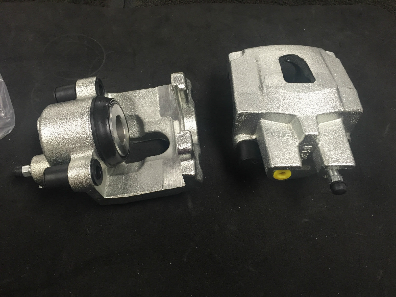 FOR JEEP GRAND CHEROKEE ZJ 1999 ON  REAR LEFT RIGHT BRAKE CALIPERs