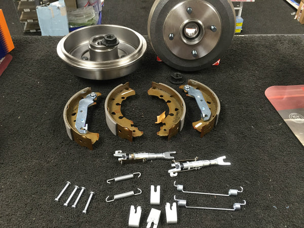 FOR FORD FIESTA 1.4 ZETEC TDCi REAR BRAKE DRUMS BEARINGS ADJUSTER FITTING KIT