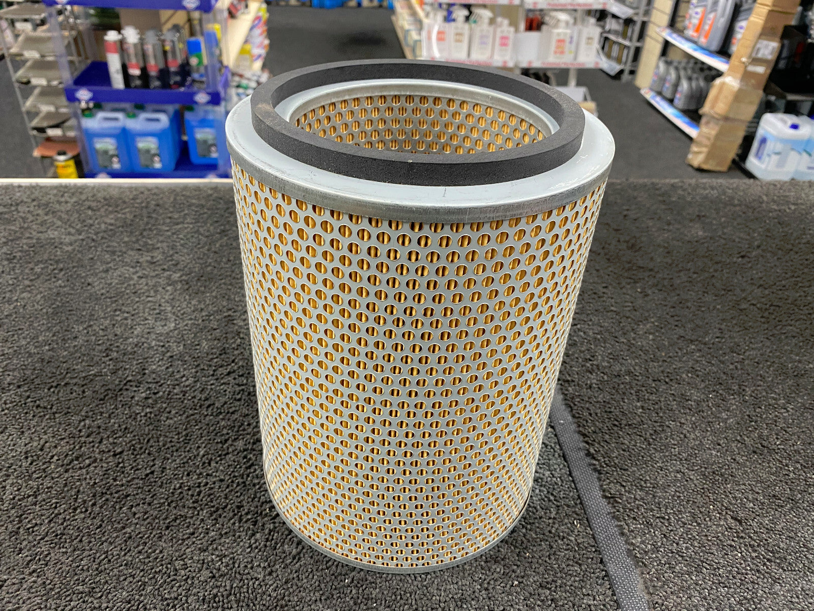 COMLINE AIR FILTER FOR ISUZU NKR 2.8 3.0 3.1