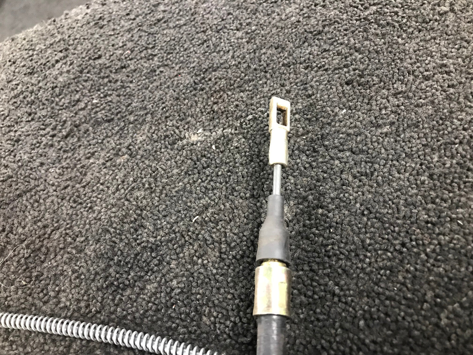 FOR AUDI 80 1.6 1.8 2.0 1986-1991 SALOON REAR LEFT HAND SIDE HANDBRAKE CABLE