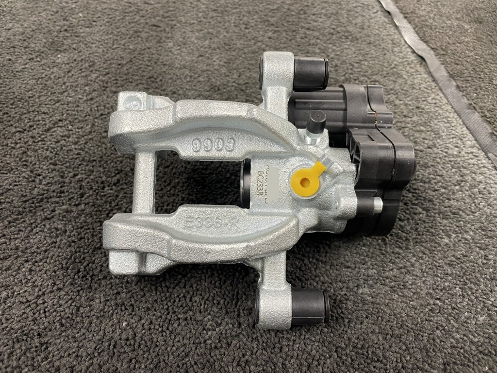VW GOLF R TFSI MK7 REAR ELECTRIC BRAKE CALIPER BRAND NEW NS LH SIDE