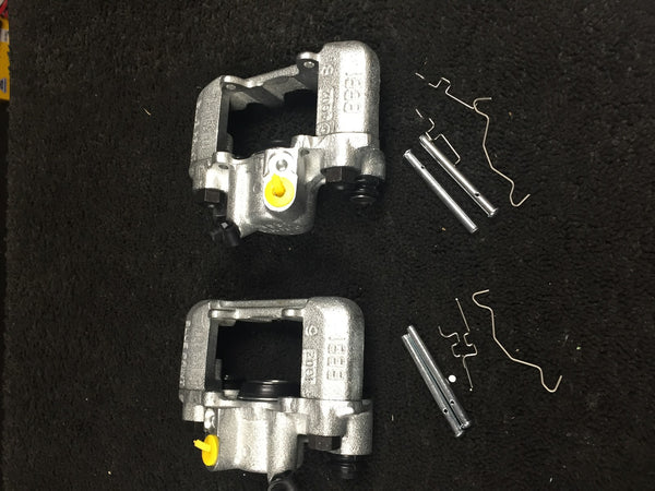 PAIR REAR BRAKE CALIPERS LH RH FOR TOYOTA CELICA 1.8VVTI 1999-2006 BRAND NEW